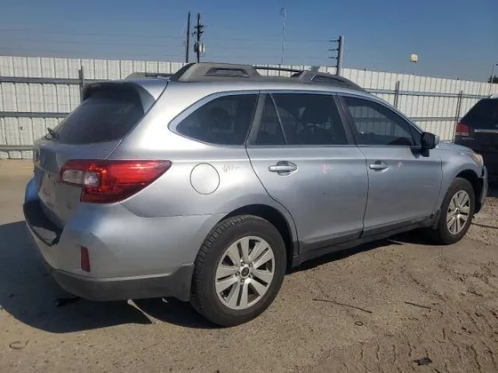 2017 Subaru Outback VIN 4S4BSAFC0H3375547 - photo 4 of 13