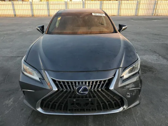 2022 Lexus ES VIN 58ADA1C12NU025768 - photo 5 of 14