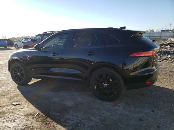 2020 Jaguar F-PACE VIN SADCK2FX9LA631162 - photo 2 of 13
