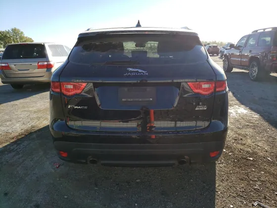 2020 Jaguar F-PACE VIN SADCK2FX9LA631162 - photo 5 of 13