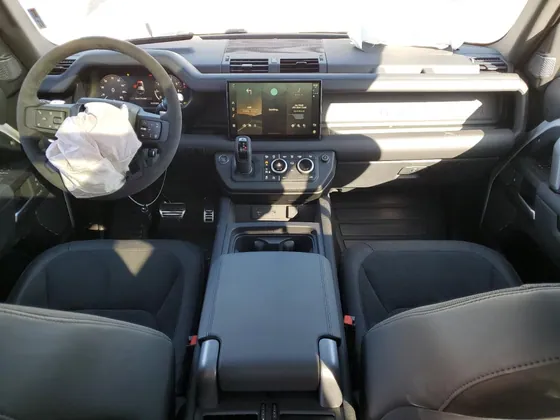 2023 Land Rover Defender VIN SALEWEEEXP2172646 - photo 9 of 14