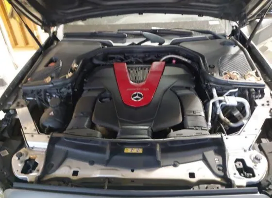 2018 Mercedes-Benz E-Class AMG E43 VIN WDDZF6EB5JA396446 - photo 8 of 12