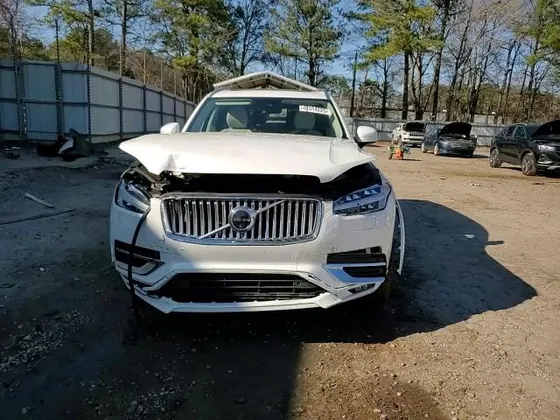 2025 Volvo XC90 VIN YV4062PF0S1296877 - photo 1 of 15