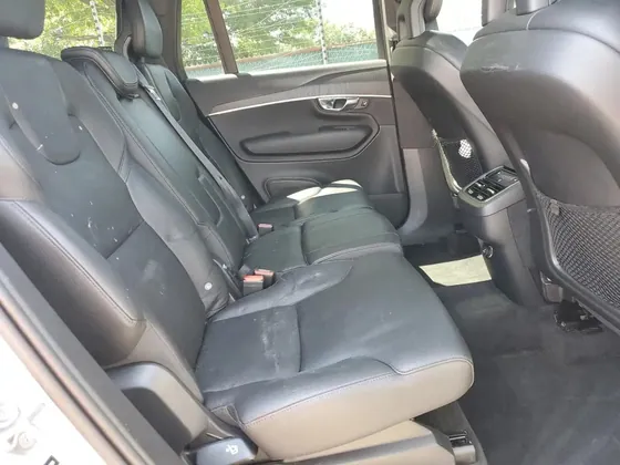 2020 Volvo XC90 VIN YV4A22PK9L1573394 - photo 3 of 14